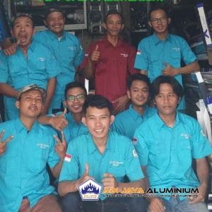 Jasa tukang kaca panggilan di Jakarta Timur