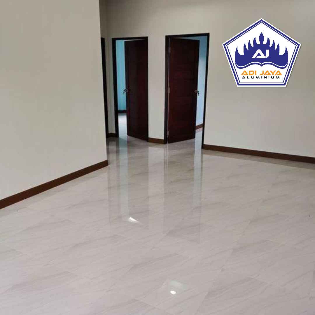 Jasa pemasangan aluminium custom Makassar Jakarta Timur