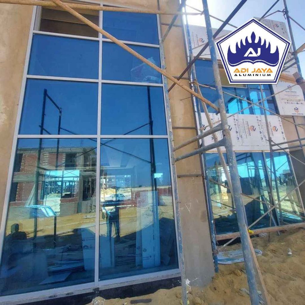 Vendor Kaca Tempered untuk Kantor dan Rumah  di Bekasi