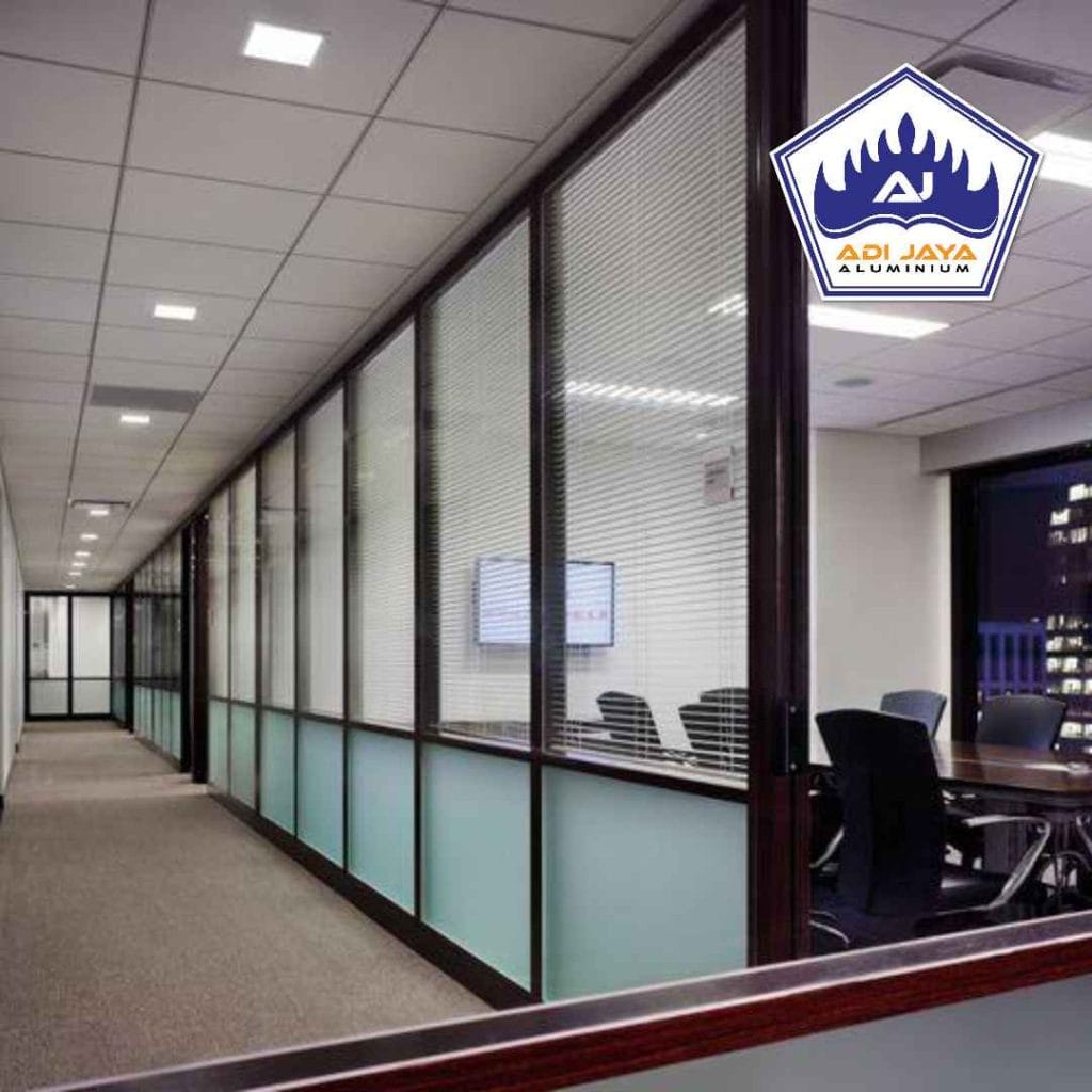 Tukang Kusen Aluminium Profesional di Cipayung Jakarta Timur