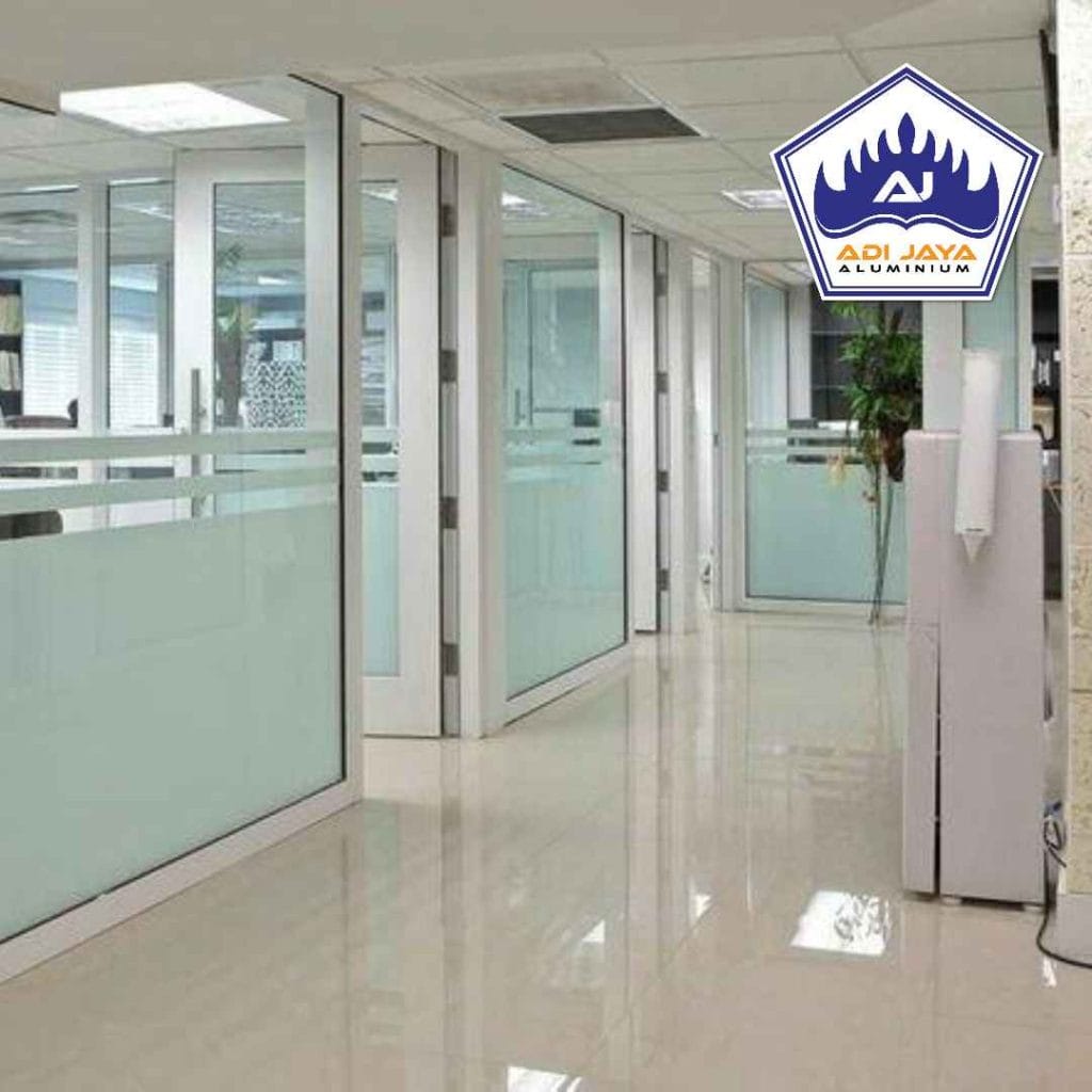 Vendor Kaca Tempered untuk Kantor dan Rumah  di Bekasi